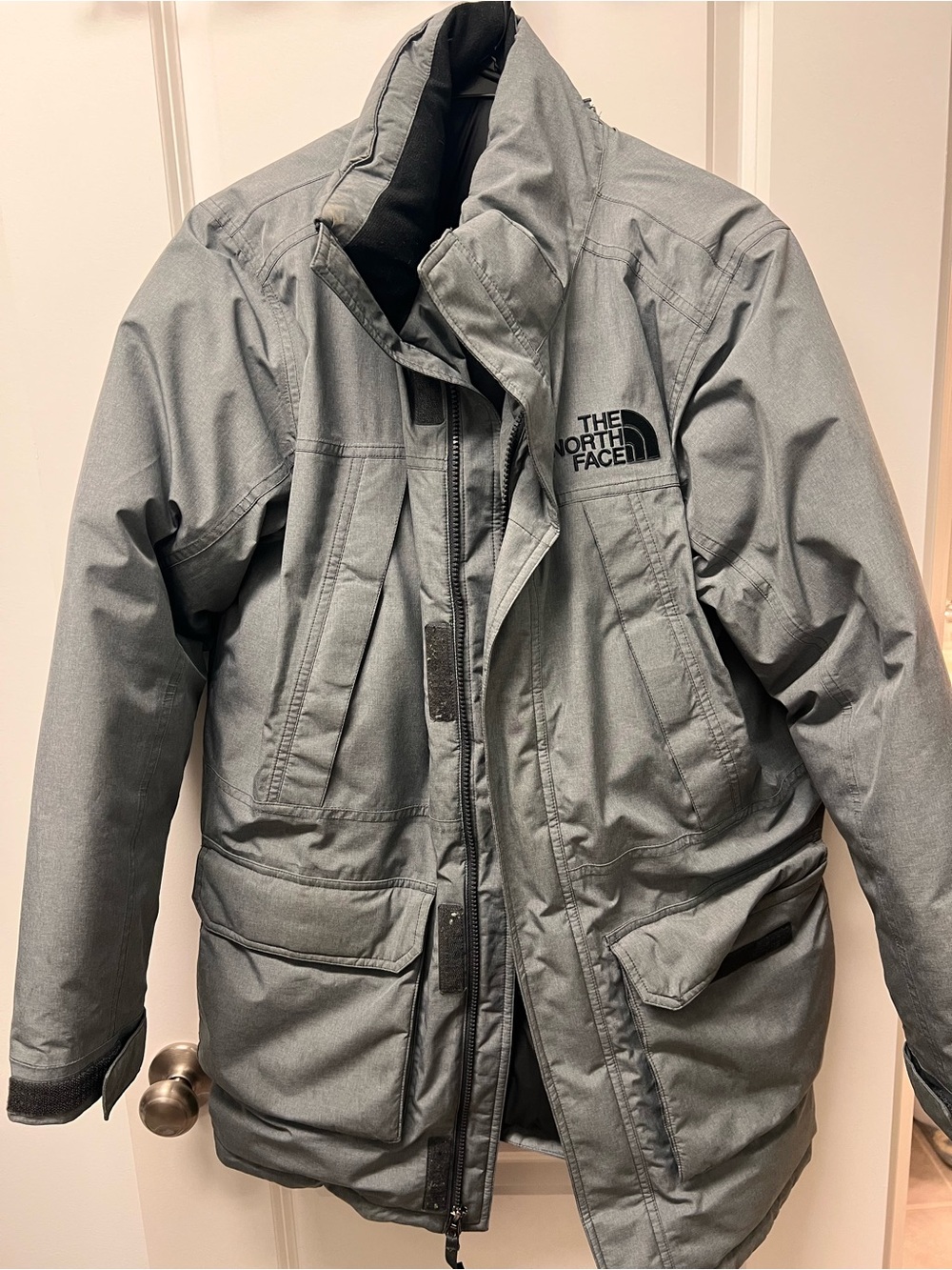 The North Face Men's Gray Ski Snowboard Jacket